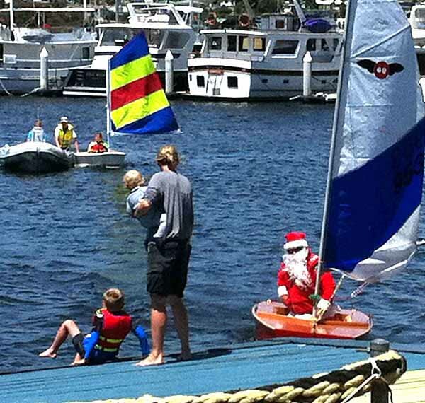 Santa sails in Firebug